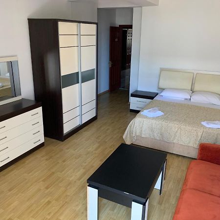 Prestige Hotel Batumi Ngoại thất bức ảnh