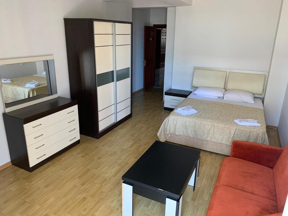 Prestige Hotel Batumi Ngoại thất bức ảnh