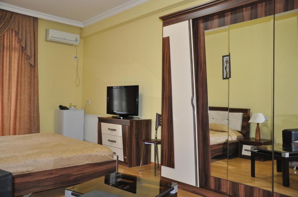 Prestige Hotel Batumi Ngoại thất bức ảnh