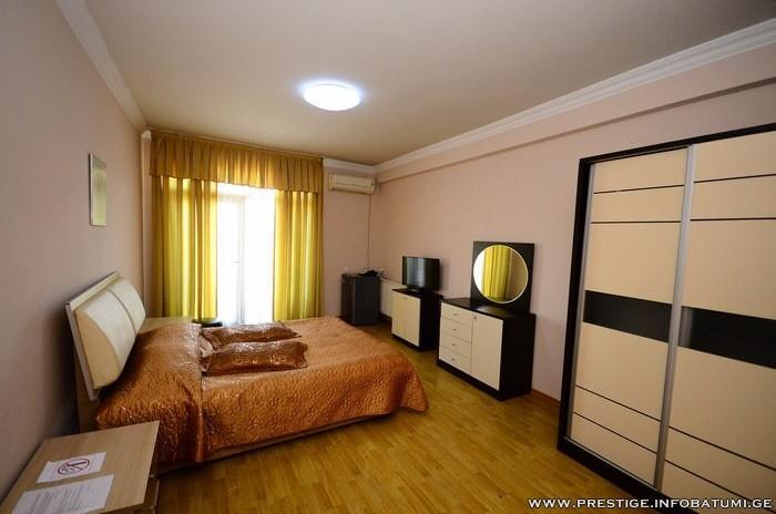 Prestige Hotel Batumi Ngoại thất bức ảnh