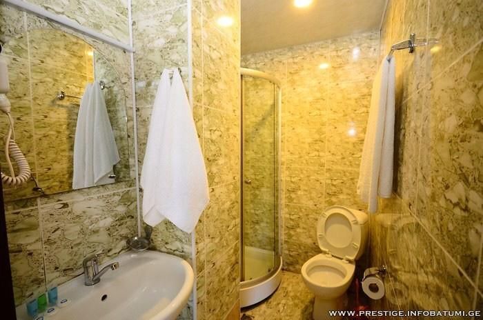 Prestige Hotel Batumi Ngoại thất bức ảnh